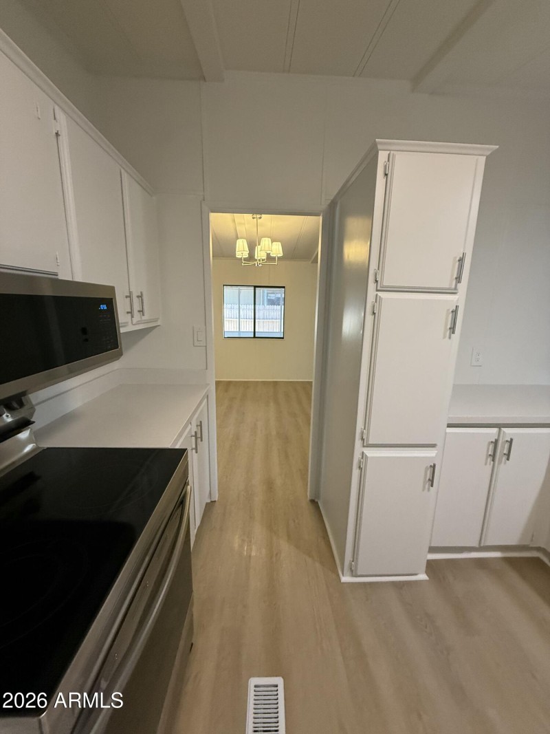 18028 kitchen 6