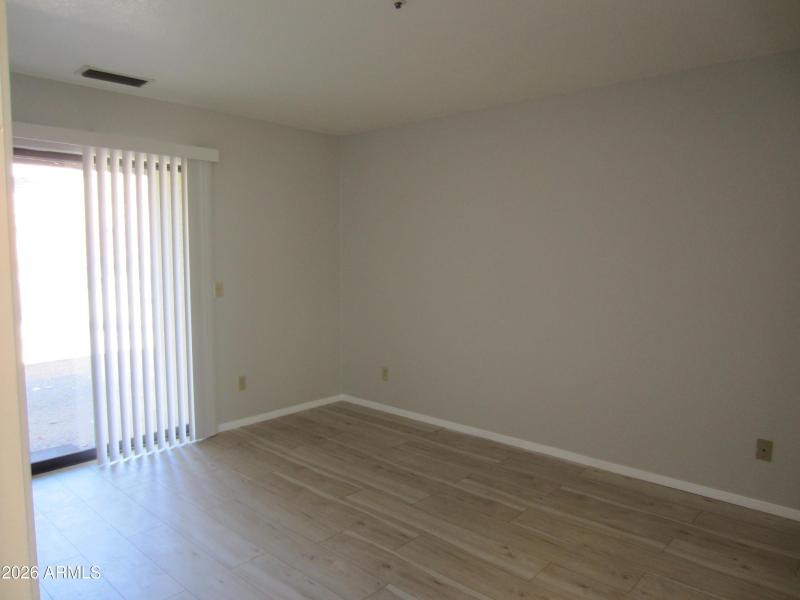 Photo #11
