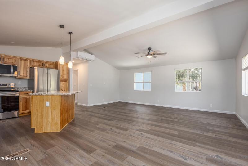 255 Oak 009
