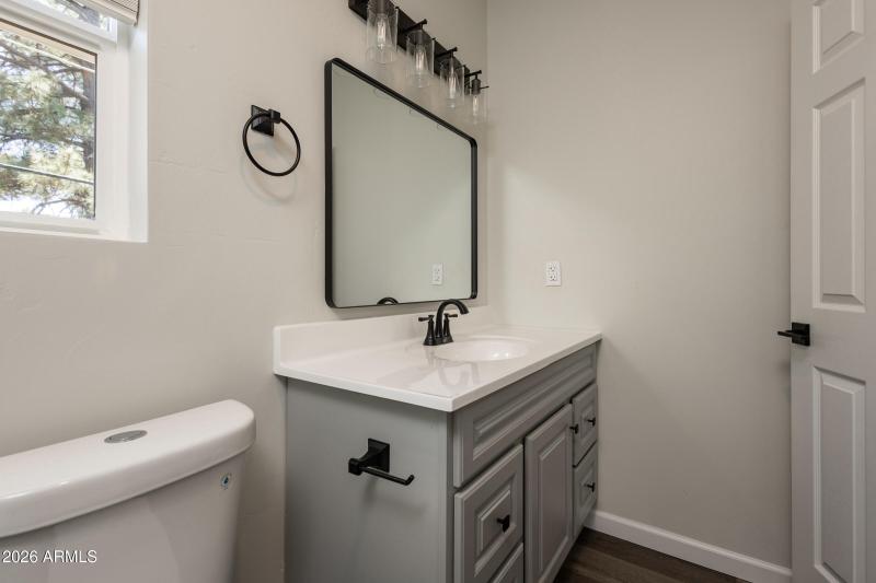 255 Oak 027