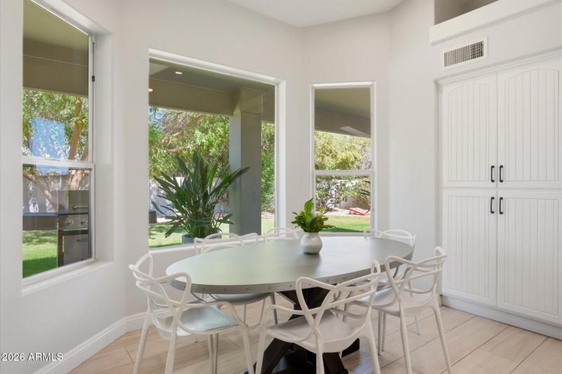 Breakfast Room