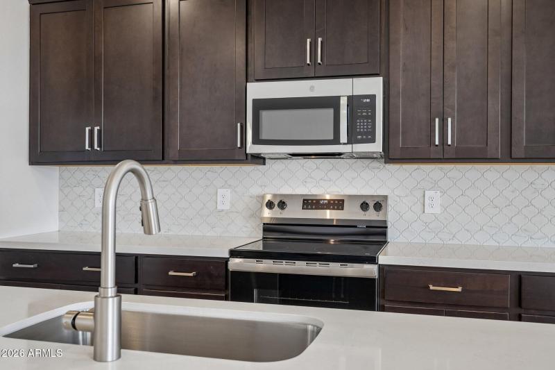 16-web-or-mls-W Camino de Oro-S0605-016
