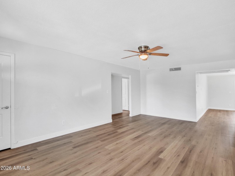 02-Living-room-(4)