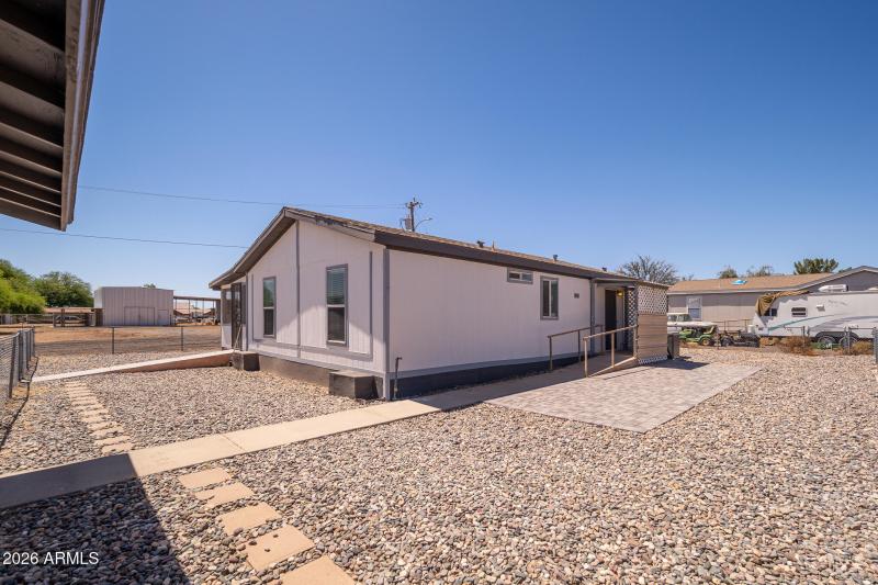 36_Exterior_15