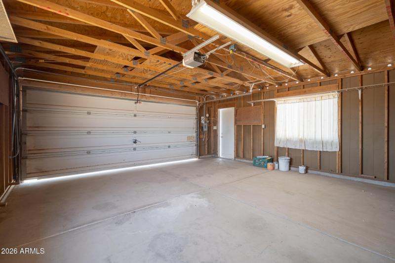 24_Garage_02