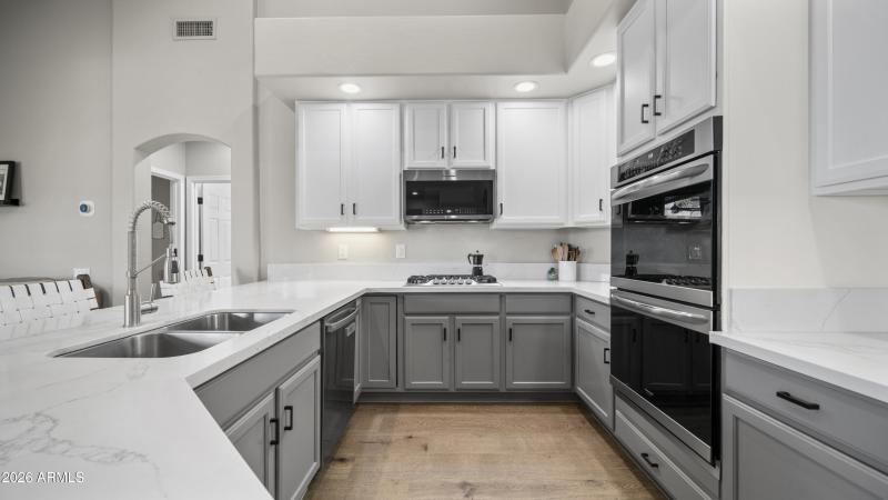 2703 N Adair Cir - 7
