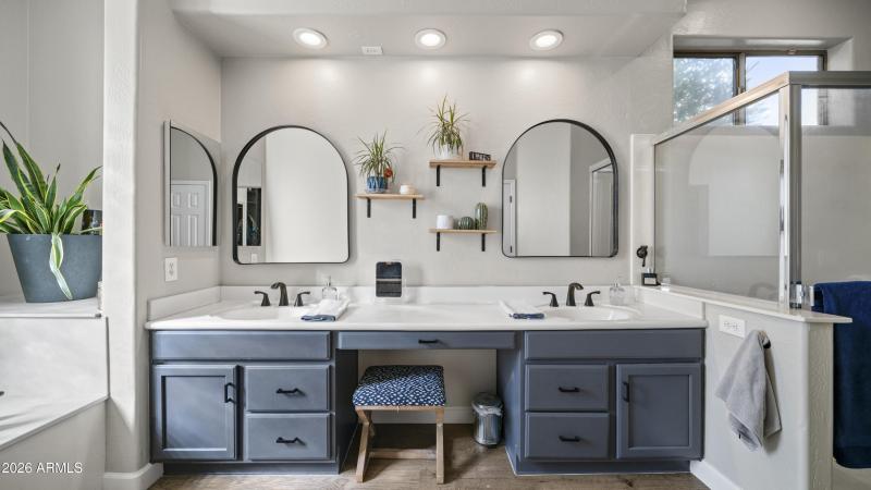 2703 N Adair Cir - 29