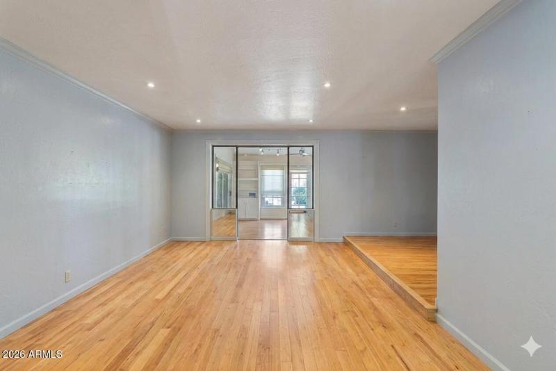 22638