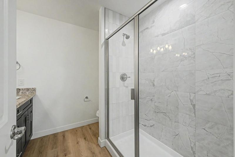 Primaty bathroom