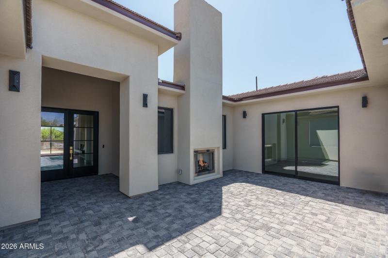 3) FRONT COURTYARD