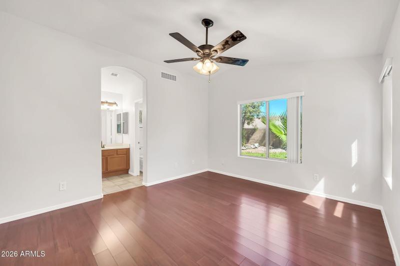 1284 W Kingbird Dr-18