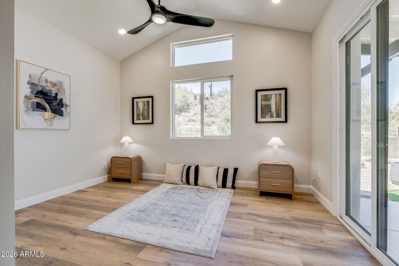 28th Primary Suite, Mountain View