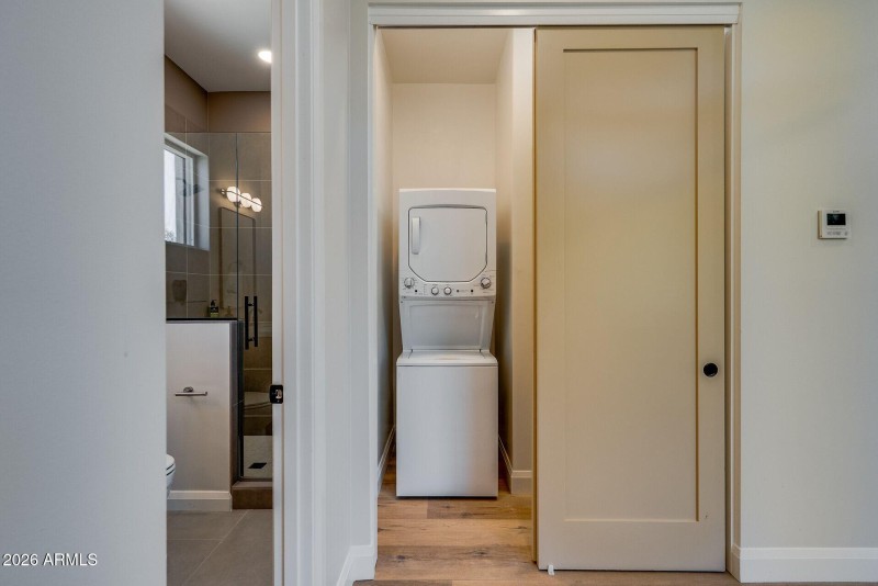 28th Casita Laundry