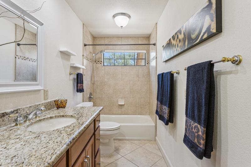 2920558 - 7949 E Joshua Tree Ln - 017