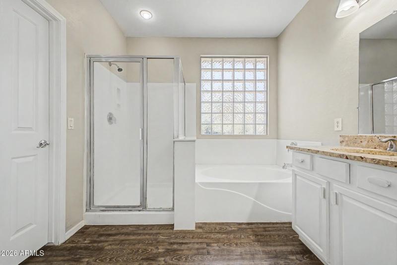 Garnet WAY - Shower