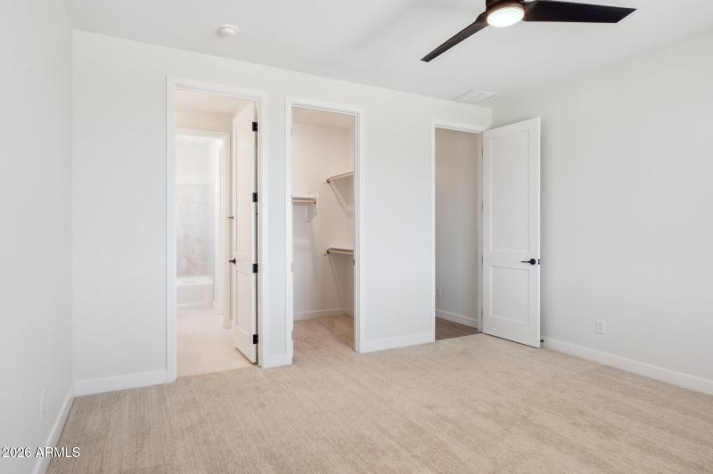38-web-or-mls-13653-e-aloe-vera-dr - Cop