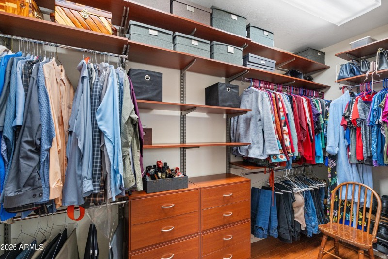 32-Primary Closet