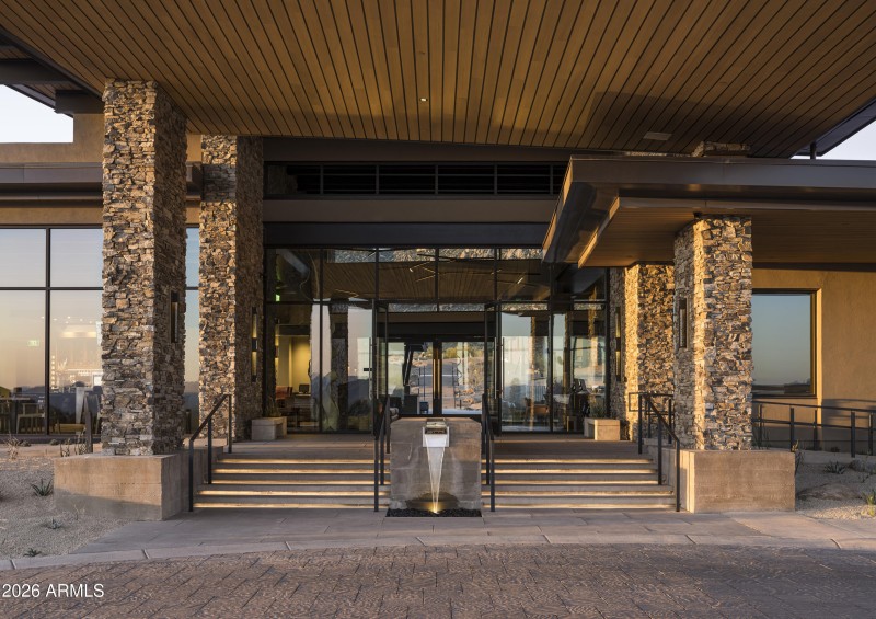 Mountain House Lodge Front Entry