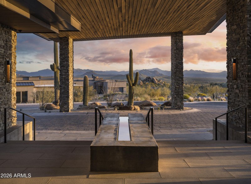 Mountain House Lodge View at Front Entry