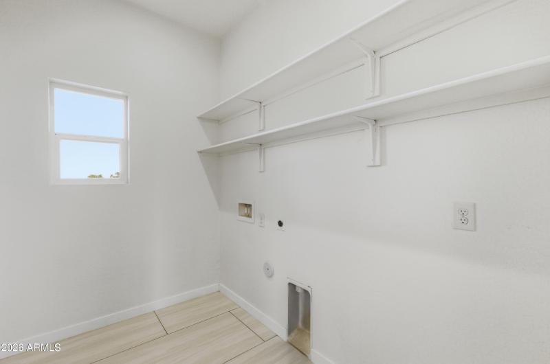 4433_E_Pinto_Dr_28