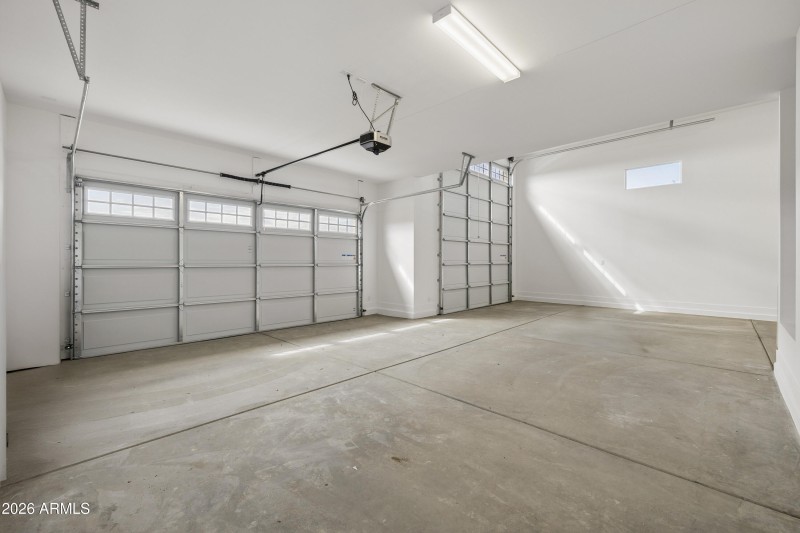 096-Garage