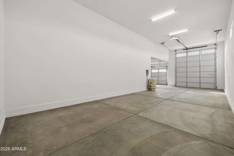 106-Garage