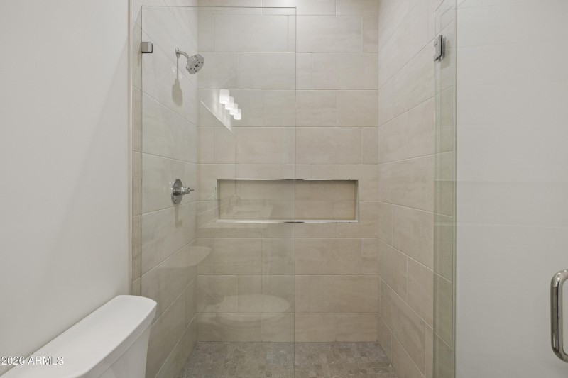 186-Bathroom2