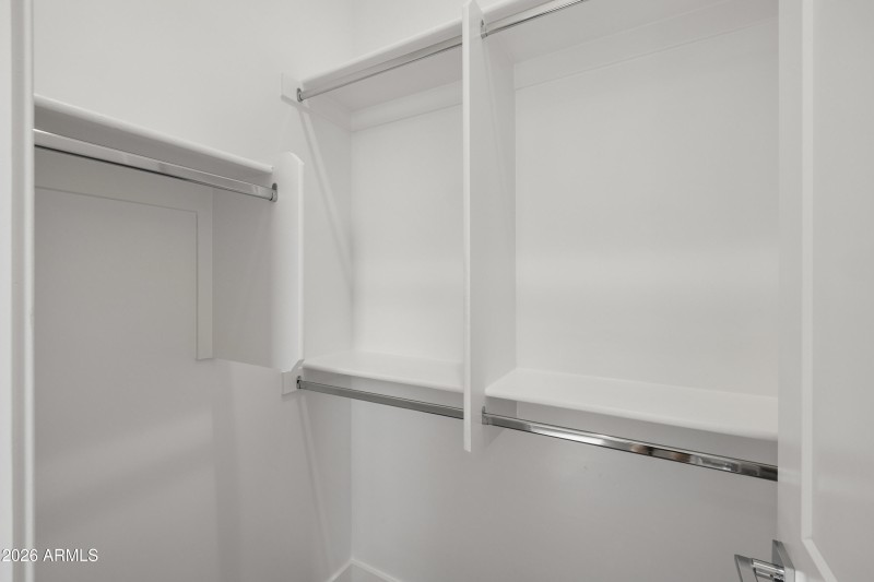 206-Closet