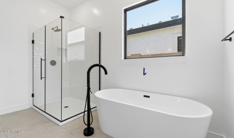 Edgewood Lot #142 Primary Bath (1) (Larg