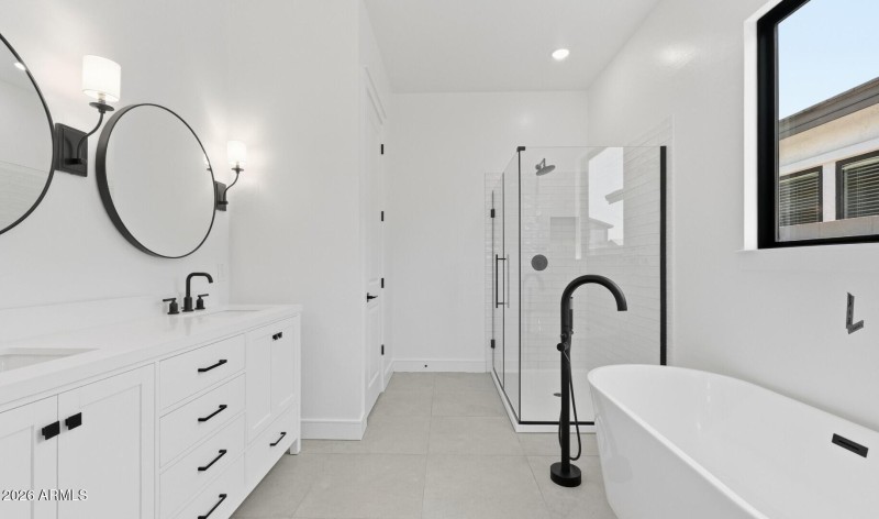 Edgewood Lot #142 Primary Bath (2) (Larg