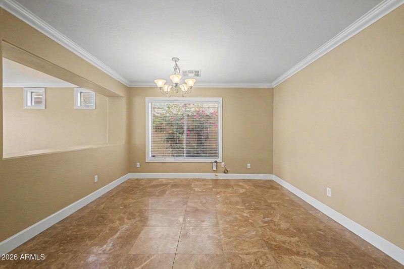 Dining/Bouns area