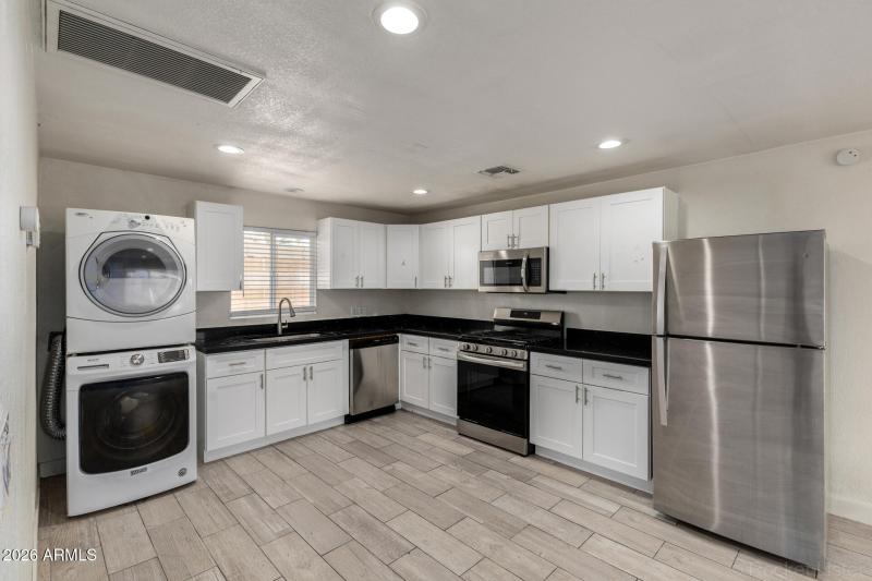 Kitchen 1