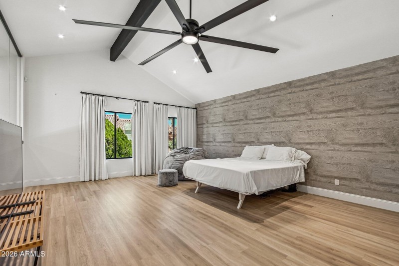 25-web-or-mls-E Larkspur Dr-S1605-025