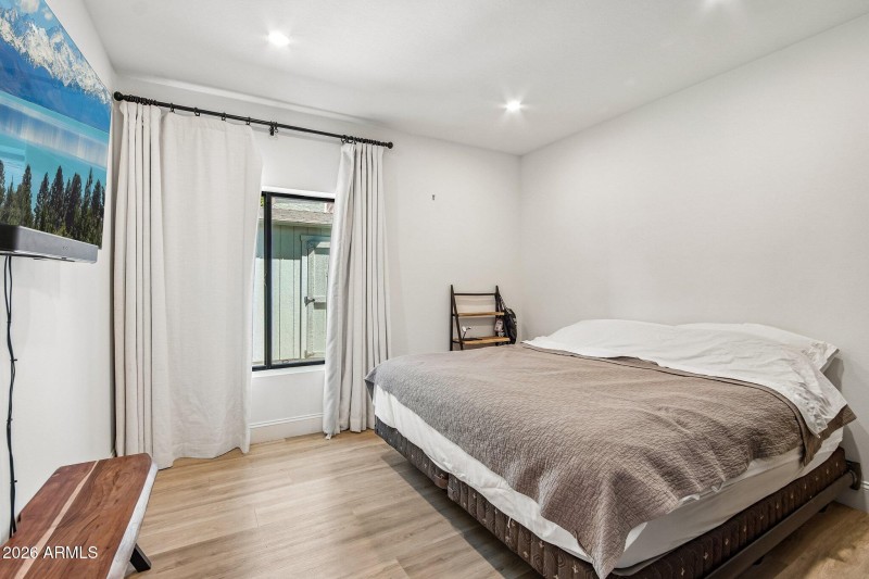 18-web-or-mls-E Larkspur Dr-S1605-018