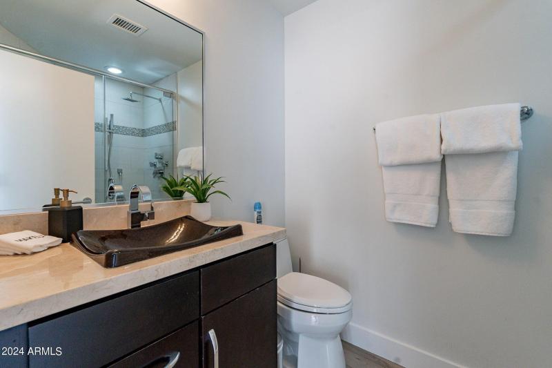 1st Floor Full Bathroom