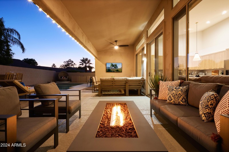 Back Patio - Wow!