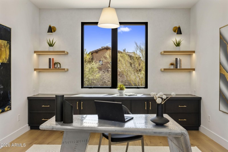 24-web-or-mls-D46A4630