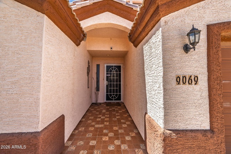 4-web-or-mls-9069 W Raven Dr-103