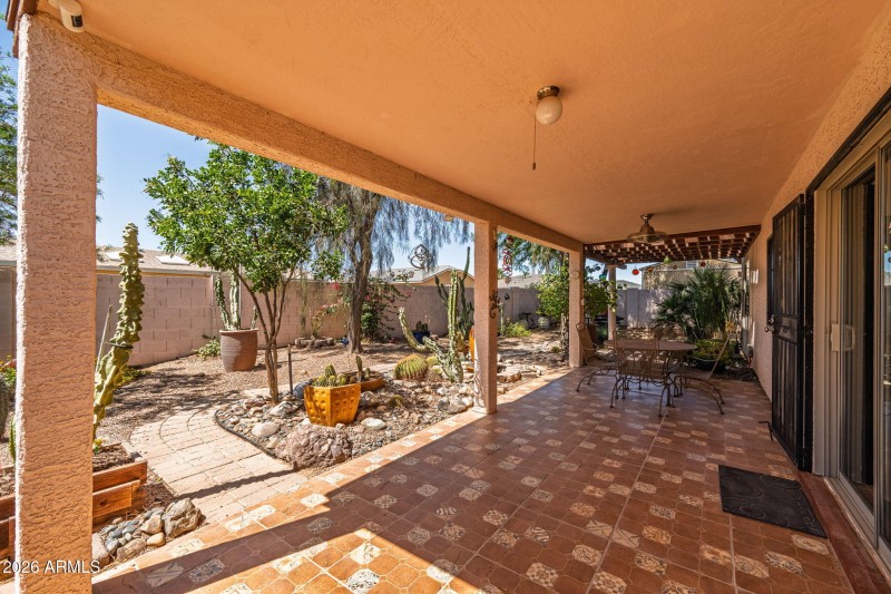5-web-or-mls-9069 W Raven Dr-104