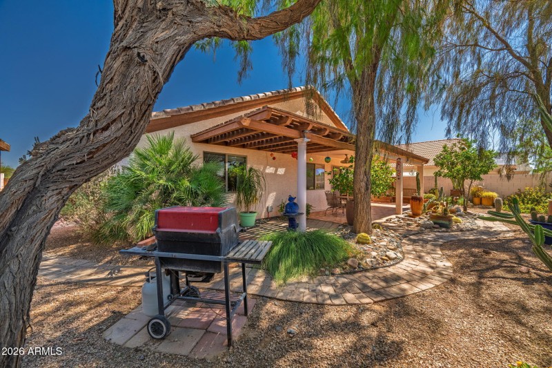9-web-or-mls-9069 W Raven Dr-108