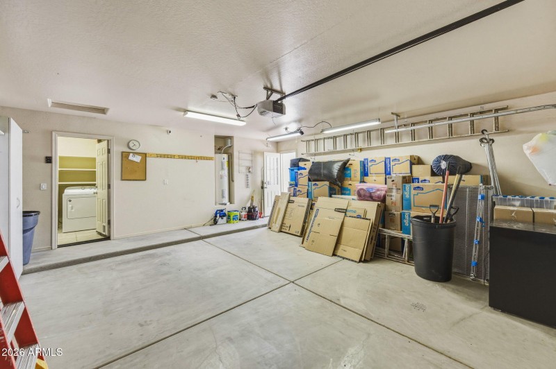 46-web-or-mls-9069 W Raven Dr-223
