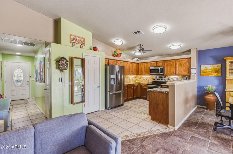 50-web-or-mls-9069 W Raven Dr-227