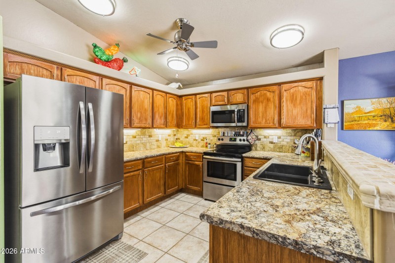 53-web-or-mls-9069 W Raven Dr-230