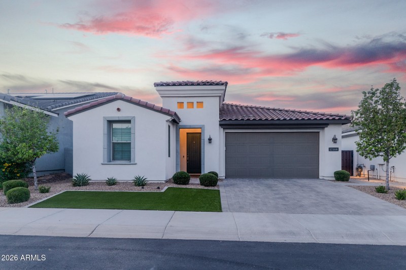 Beautiful Sunset front of home