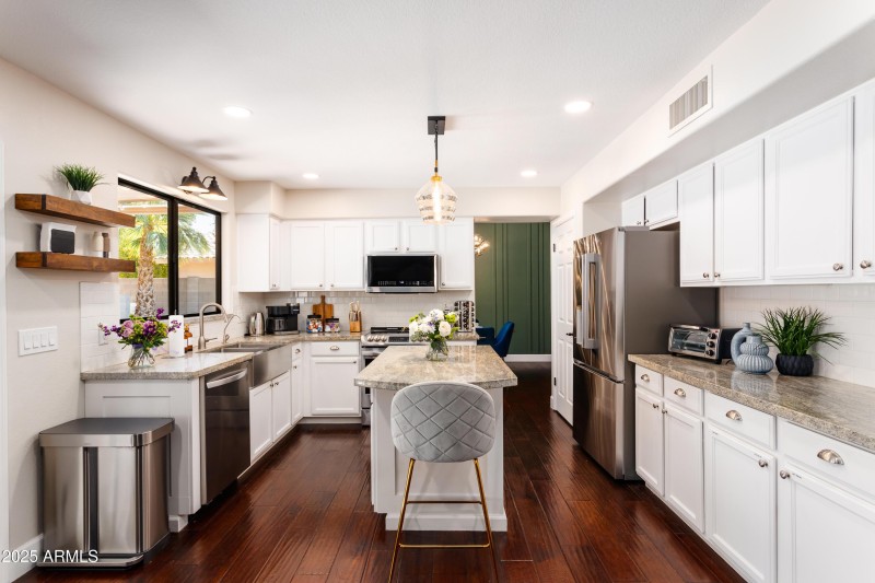 Open Island Kitchen