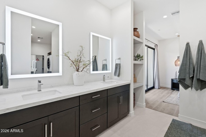 025_Primary Ensuite