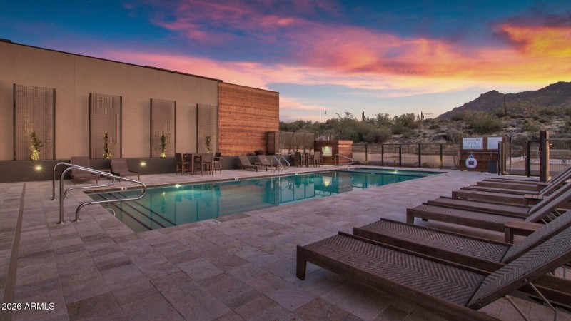 038_COMMUNITY POOL SPA