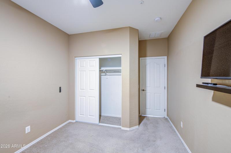 Bedroom 2-pic 2