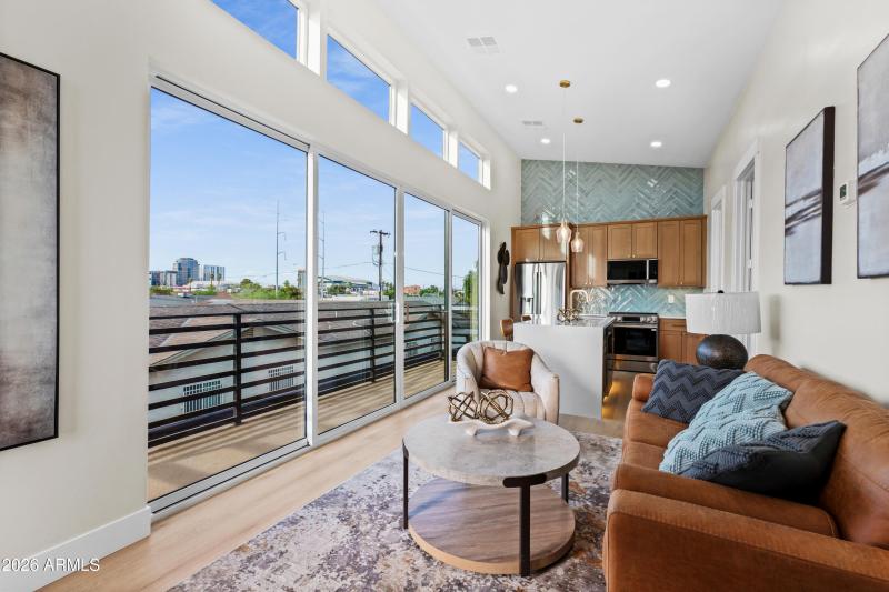 1115 S Montezuma Ave-11
