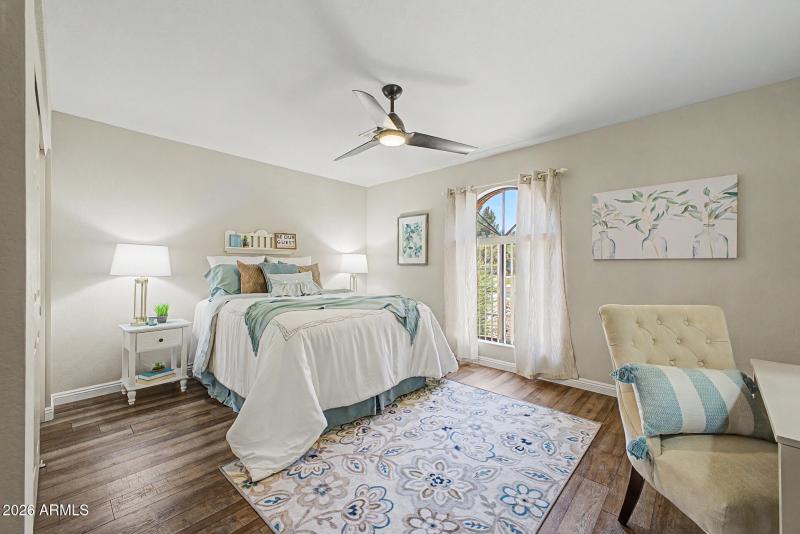 Lovely king-sized bedroom